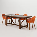 Ensemble table à manger et chaises en verre et chêne avec 4 chaises en plastique orange